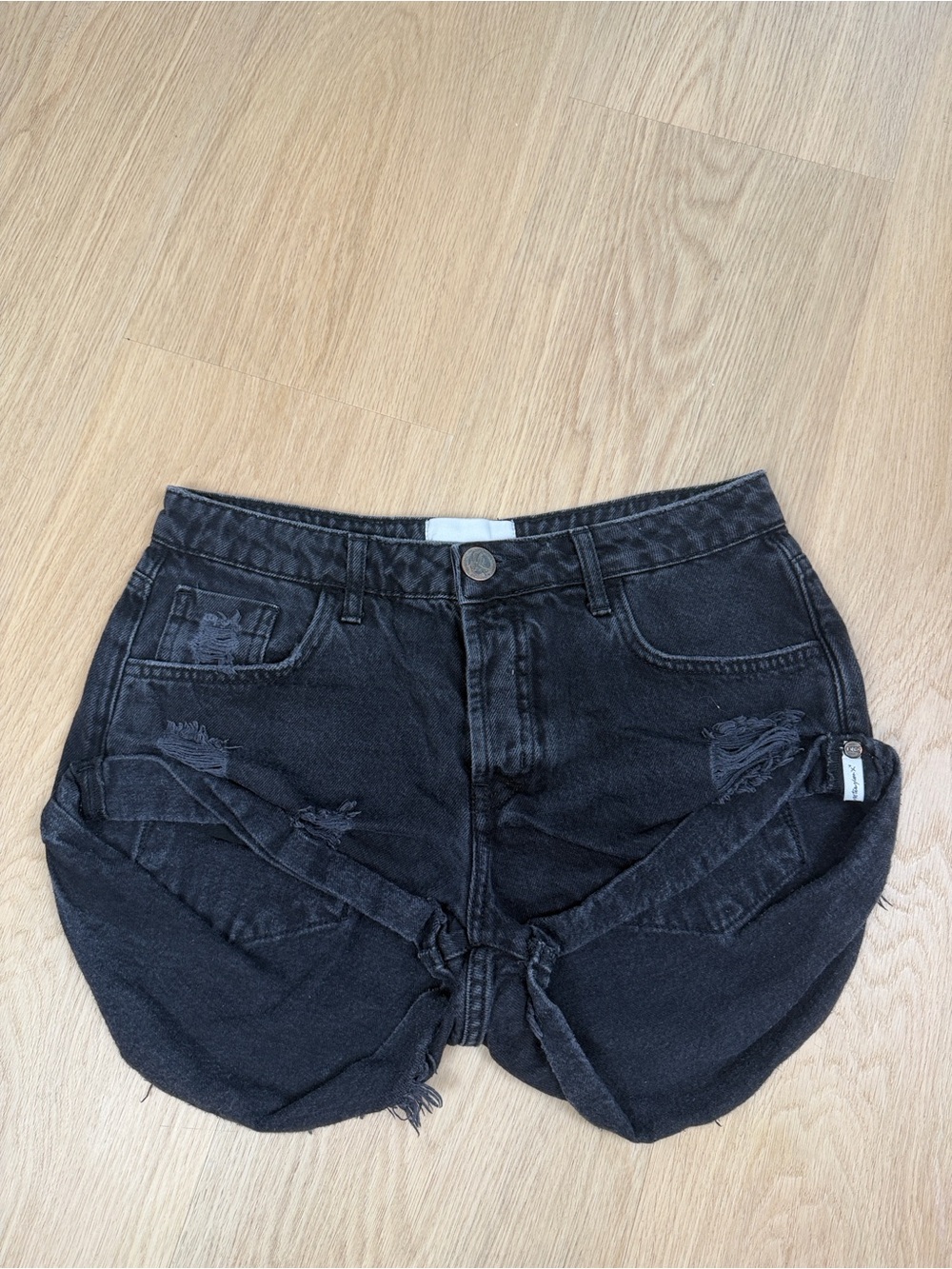 One Teaspoon Bandits Distressed Denim Shorts - Picture 4 of 10
